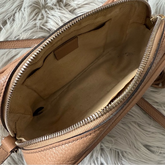 GUCCI Pebbled Calfskin Small Soho Disco Bag - Picture 9 of 16